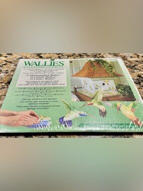 Wallies Hummingbird Wallpaper Cutouts 🐦 NEW Sealed Vintage Decor